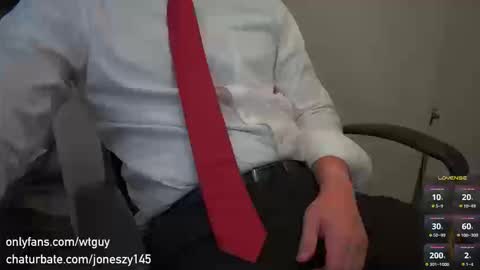 Snapshot of joneszy145 chatting on September 20, 4:12 am WhteGuy online show from September 20, 4:12 am