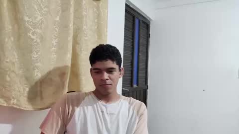Snapshot of jonhsebastiann chatting on September 27, 6:00 am John online show from September 27, 6:00 am