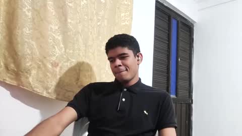 Snapshot of jonhsebastiann chatting on September 17, 6:25 am John online show from September 17, 6:25 am