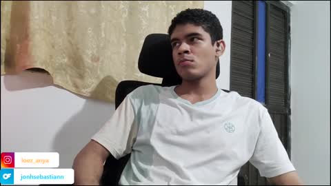 Snapshot of jonhsebastiann chatting on September 30, 6:19 am John online show from September 30, 6:19 am