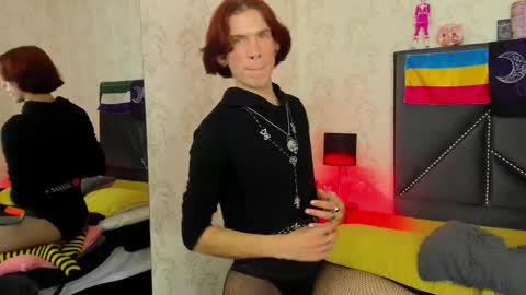 Snapshot of jonny_gilbert chatting on October 1, 2:21 pm jonny_gilbert online show from October 1, 2:21 pm