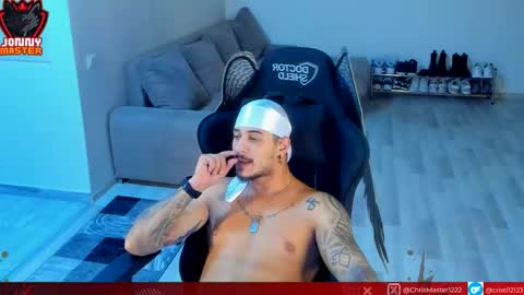 jonnyporn1 online show from October 21, 7:39 pm