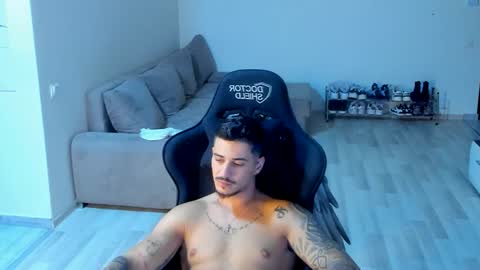 Snapshot of jonnyporn1 chatting on October 9, 2:16 am jonnyporn1 online show from October 9, 2:16 am