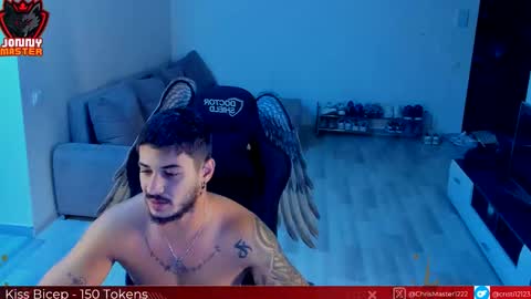 Snapshot of jonnyporn1 chatting on October 2, 9:19 pm jonnyporn1 online show from October 2, 9:19 pm