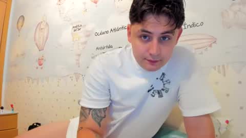Snapshot of jordan_di31 chatting on September 10, 1:21 pm Jordn follow me on my soyjordanditri model account online show from September 10, 1:21 pm