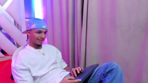 Snapshot of jordan_love7 chatting on September 27, 2:04 pm jordan online show from September 27, 2:04 pm