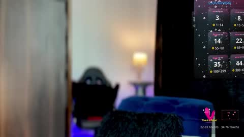    Schedule   3 pm - 10pm   OfflineTuesday and Wednesday online show from October 25, 9:05 pm