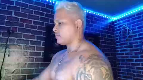 Snapshot of jordann_black_bigcock_ chatting on September 11, 11:48 pm online show from September 11, 11:48 pm