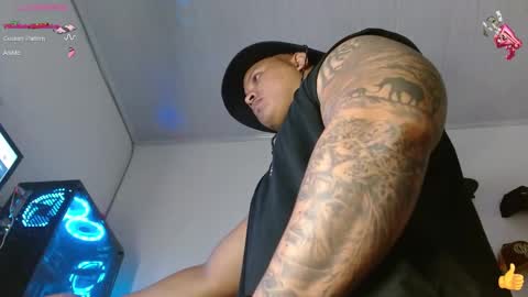 Snapshot of jordann_black_bigcock_ chatting on January 24, 7:28 pm online show from January 24, 7:28 pm