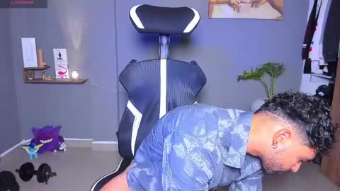 JordanRossie online show from April 19, 1:05 am