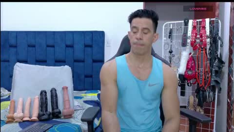 jose_rumbero91 online show from April 21, 2:51 am
