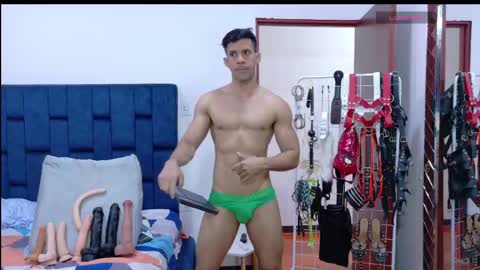 jose_rumbero91 online show from April 24, 2:19 pm