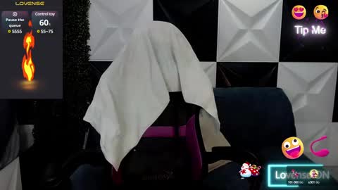 Snapshot of jose_sexycumm chatting on December 7, 9:00 pm jose_sexycumm online show from December 7, 9:00 pm