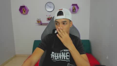 Snapshot of jose_sexycumm chatting on February 17, 7:10 pm jose_sexycumm online show from February 17, 7:10 pm