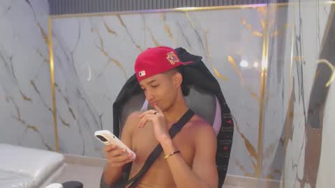 Snapshot of jose_sexycumm chatting on September 17, 7:04 pm jose_sexycumm online show from September 17, 7:04 pm