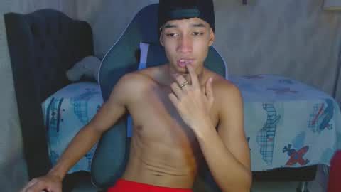 Snapshot of jose_sexycumm chatting on March 8, 8:13 pm jose_sexycumm online show from March 8, 8:13 pm