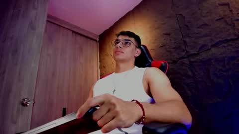 Snapshot of joseph__boy chatting on October 22, 11:47 am JOSEPH online show from October 22, 11:47 am