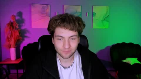 joseph_bear_ online show from April 29, 2:22 pm