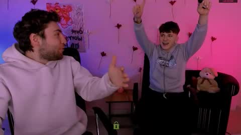 joseph_bear_ online show from February 15, 9:51 am