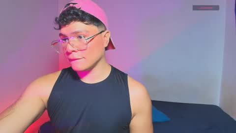 JOSEPH BROWN online show from April 26, 2:42 am