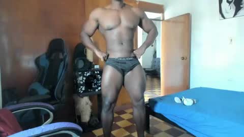 MR OAK online show from June 17, 6:31 pm