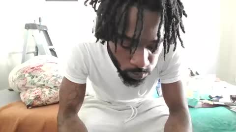 josephlongwat29 online show from March 13, 6:47 pm