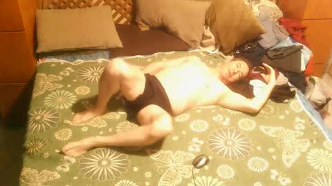 Snapshot of josephstipper_ chatting on December 30, 2:42 am Jos Juan online show from December 30, 2:42 am