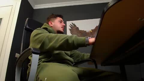Snapshot of joshknights chatting on December 18, 5:48 am JoshKnight online show from December 18, 5:48 am
