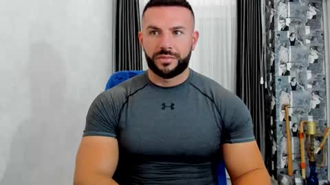 joshuamuscle69 online show from November 13, 1:16 pm