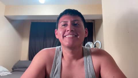 Snapshot of joshuatls08 chatting on October 25, 4:03 am joshuatls08 online show from October 25, 4:03 am