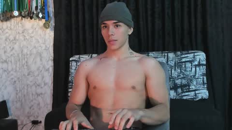 Im Jouliano online show from February 18, 11:41 pm