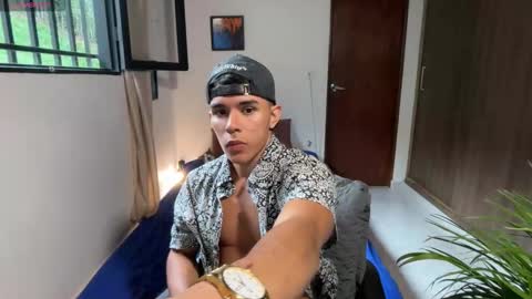 Im Jouliano online show from February 28, 10:31 pm