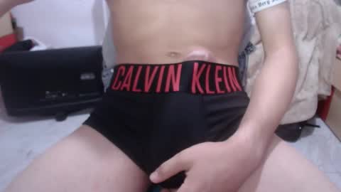 joven_pajero_08 online show from May 16, 7:12 pm