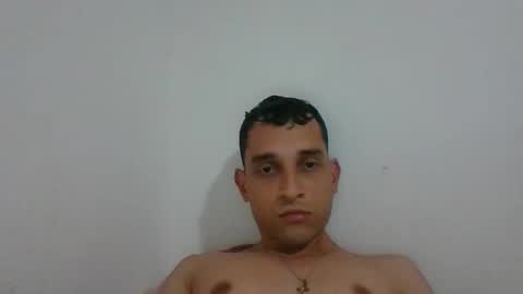 Snapshot of jovenvergonguapo09 chatting on October 20, 2:48 am Van Helsing online show from October 20, 2:48 am