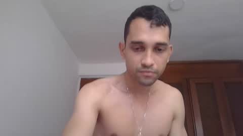 Snapshot of jovenvergonguapo09 chatting on September 19, 2:39 pm Van Helsing online show from September 19, 2:39 pm