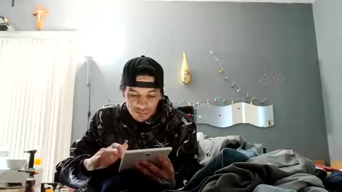 dLowfrk online show from March 11, 2:51 pm