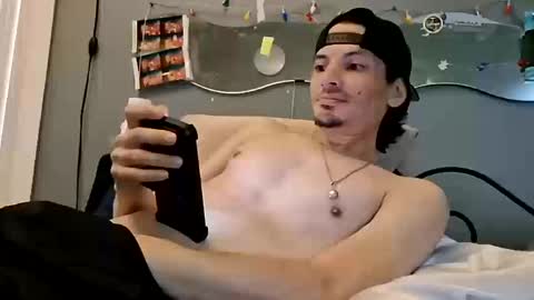 Snapshot of jpizzy23 chatting on October 13, 10:49 pm dLowfrk online show from October 13, 10:49 pm