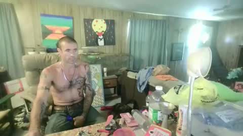jrizzle1111 online show from May 18, 4:55 pm