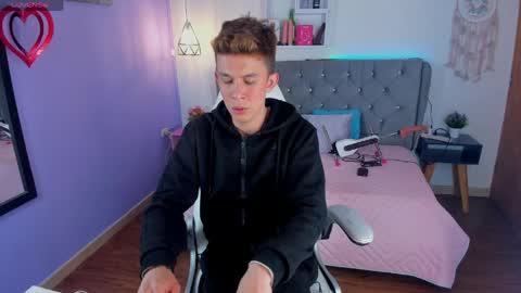 Juandii online show from April 6, 6:42 pm