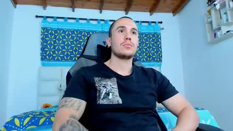 Juan online show from February 21, 1:44 am