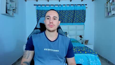 Juan online show from February 9, 1:23 am