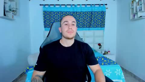 Juan online show from January 25, 11:43 pm