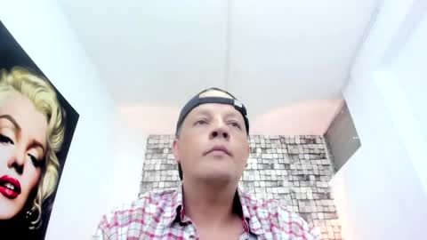 JUAN  online show from March 27, 11:33 am