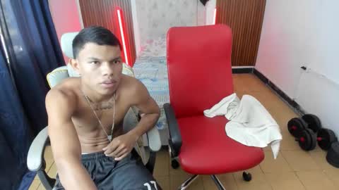 juan_and_luke online show from March 31, 12:29 pm