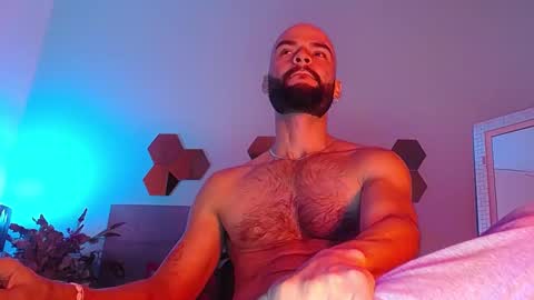 Juan Castellanos online show from September 18, 11:29 pm