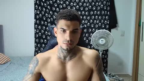 juan_gomez_1 online show from November 13, 12:37 am
