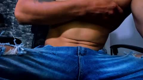 juan_jsmith online show from June 17, 11:50 pm