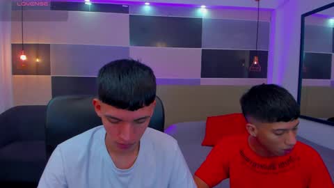 Snapshot of juan_nd_steven chatting on February 28, 4:54 am JuanSteven online show from February 28, 4:54 am