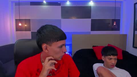 Snapshot of juan_nd_steven chatting on January 19, 1:01 pm JuanSteven online show from January 19, 1:01 pm
