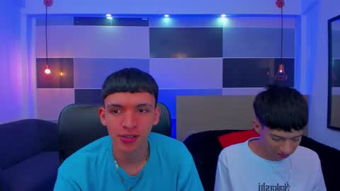 Snapshot of juan_nd_steven chatting on January 18, 4:19 am JuanSteven online show from January 18, 4:19 am